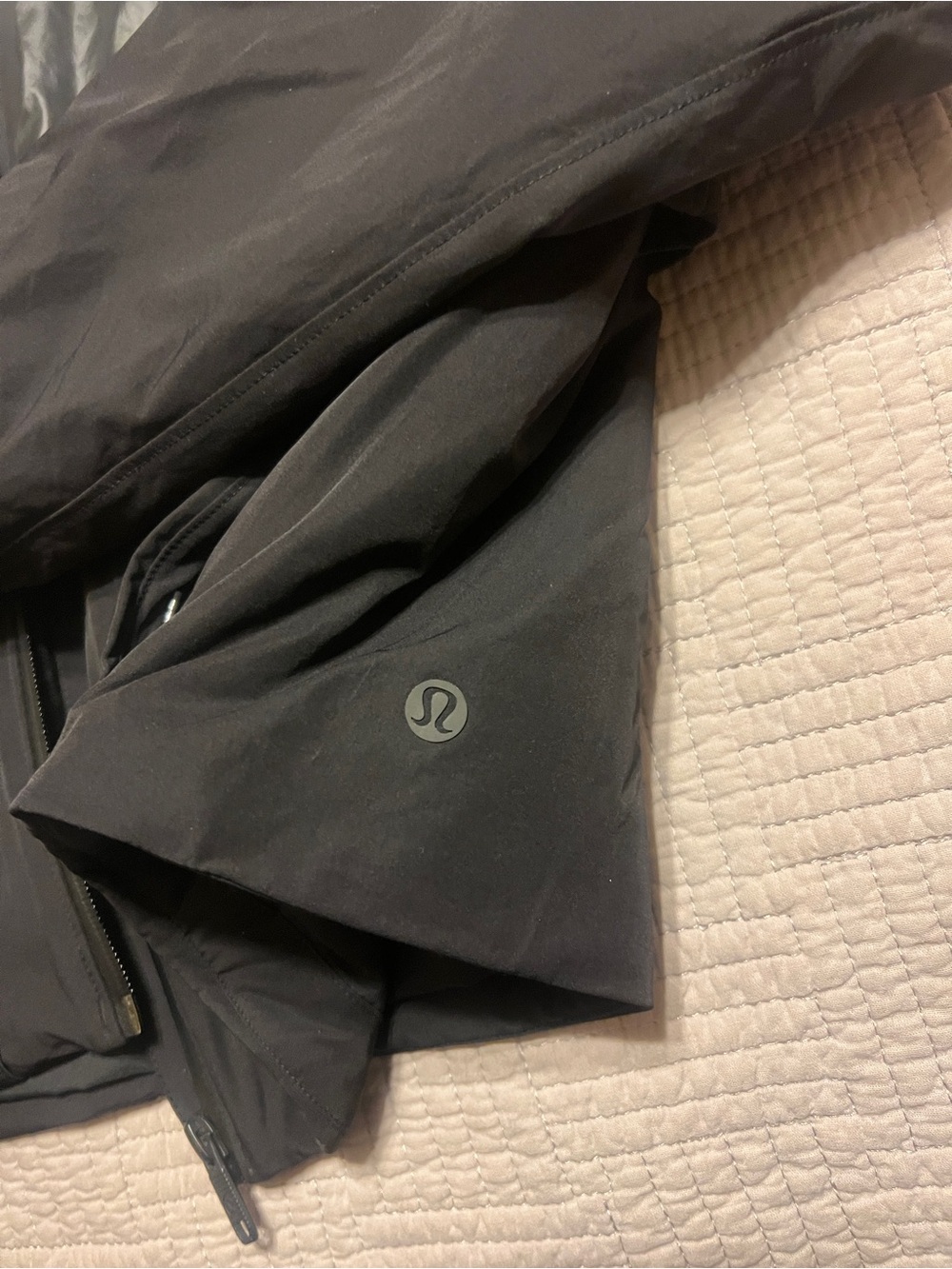 lululemon athletica Black Two-Tone Lightweight Jacket - Picture 2 of 5